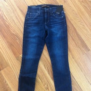 NEW Joe’s Flawless Skinny Jeans w/ raw hem sz 23